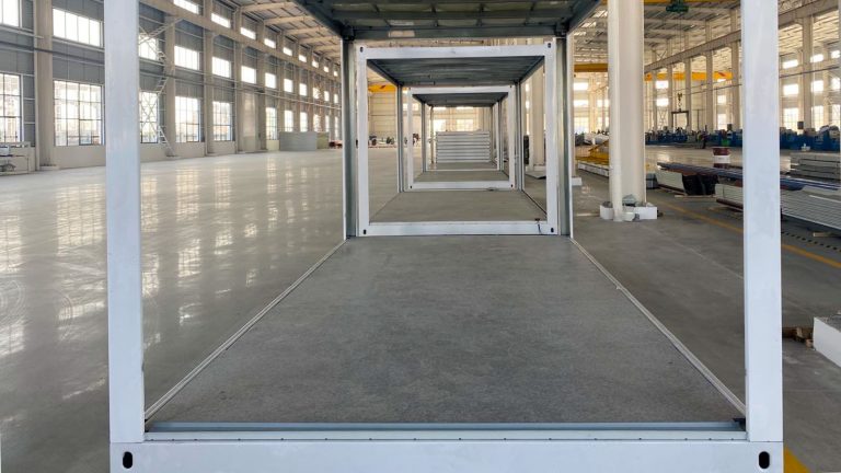 集装箱活动房整装车间