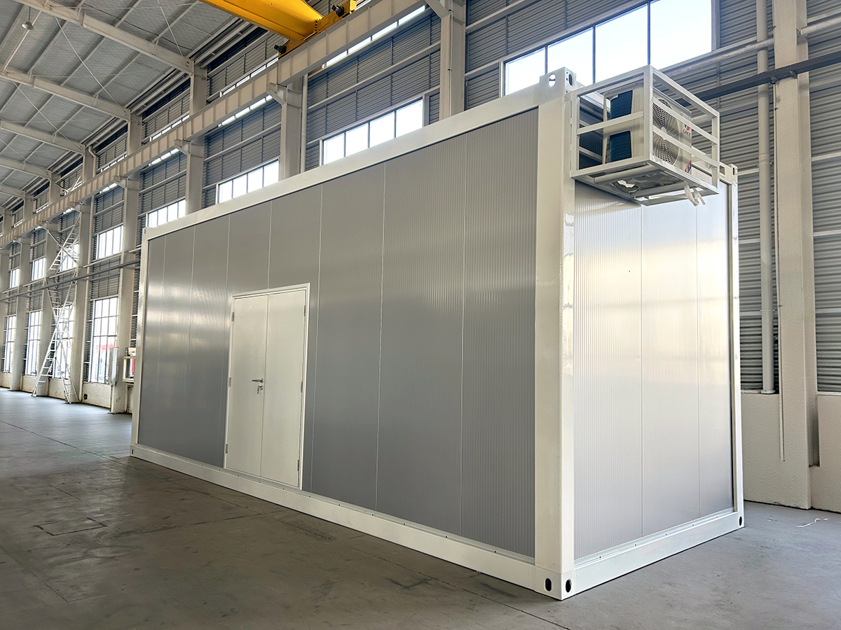 拓维®特箱工厂模块化危化品仓库箱实拍,展示门体、围护和通风温控接口